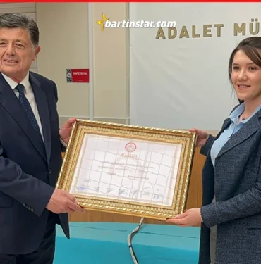 rıza yalçınkaya mazbatasını aldı