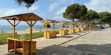 Bartın Belediyesi’nden İnkumu’na ahşap stand