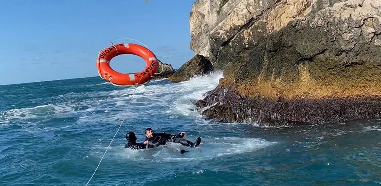 Amasra’da film gibi kurtarma operasyonu