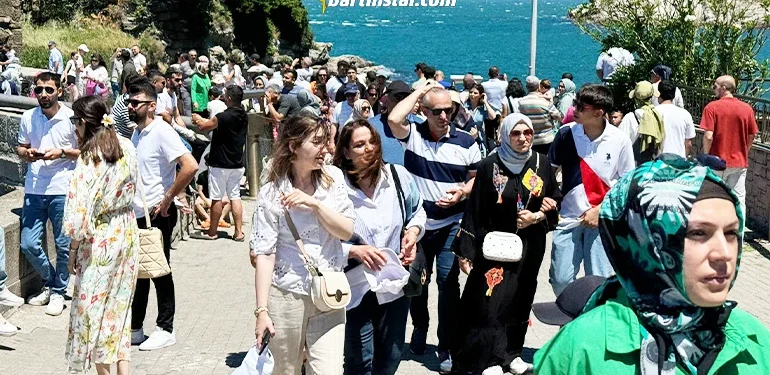 Amasra, 9 günlük bayram tatilinde 1 milyon ziyaretçi ağırladı