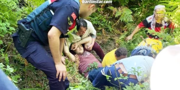 arılardan kaçarken tepeden yuvarlandı