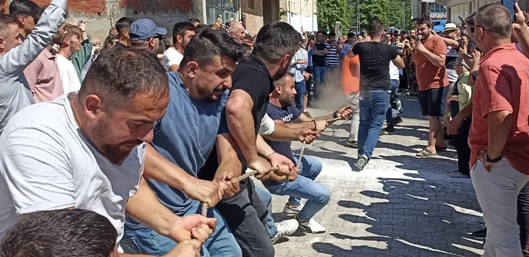 Zafer Köyü’nde 4’üncü gün bayramlaşması şenlik havasında geçti