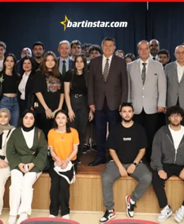 Bartın Belediyesi’nden bin TL’lik burs kazanan öğrenciler4