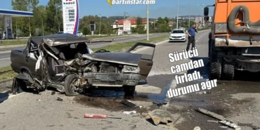 Bartın'da otomobil, kamyona çarptı; sürücü ağır yaralı6