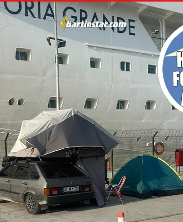 amasrada astoria grandeyi karşılayan yasak çadır2