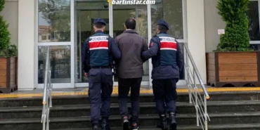 bartın jandarması 3 yıldır kaçan zanlıyı yakaladı