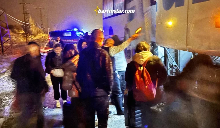 Efe Tur, yolcuları tek tek arayıp özür diledi