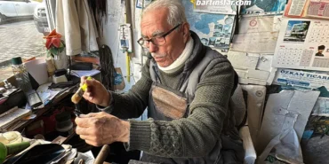 12 metrekarelik dükkanda 55 yıldır üretiyor bartın kumluca ramazan ergin