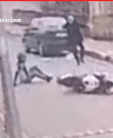 Motosiklet, 70 yaşındaki kadına böyle çarptı!
