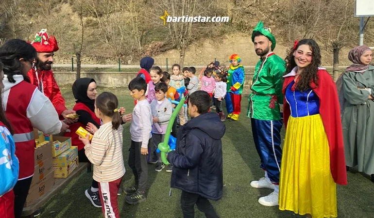 Bartın’ın uzak okulunda renkli etkinlik