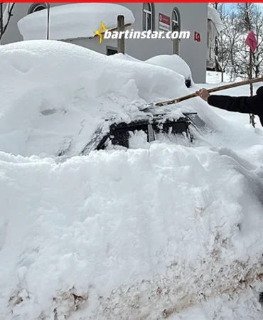 Bartın'ın o köyünde kar kalınlığı 2 metreye ulaştı7