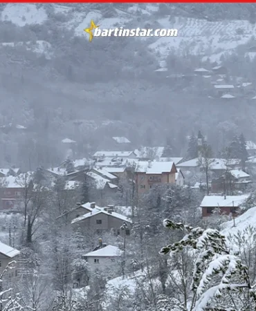 11 nisan bartına kar yağıyor