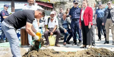 Amasra’da denizden çıkanlar, Bartın Valisi’ni şaşkına çevirdi1