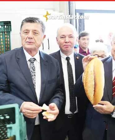 Bartın Belediyesi, halk ekmek ve çocuk yuvası için kurdele kesti