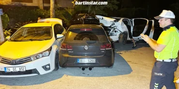 park halindeki araçlara daldı