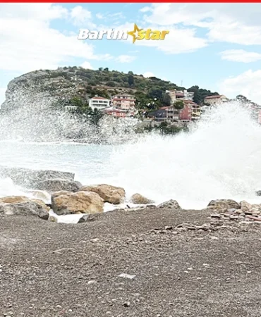 BARTIN Sonbahar ve yağmur fırtına ile birlikte geldi