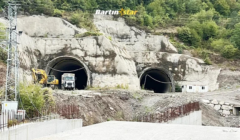 O yolda tünel inşaatı yeniden başladı