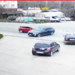Bartın'da 3 aracın karıştığı kaza kamerada