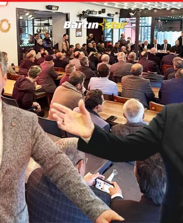 Kumlucada AK Parti toplantısına damga vuran polemik3