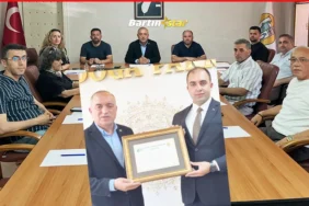 ulus kaymakamına fahri hemşehri beratı
