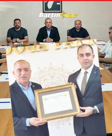 ulus kaymakamına fahri hemşehri beratı