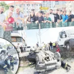 bartında İşçi servisi ile iki otomobil çarpıştı 3 yaralı4