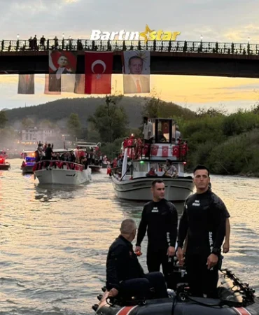 Bartın Irmağı’nda 104. Yıl Tekne Geçişi3