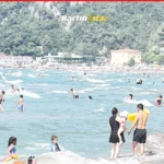 bartında Deniz coştu, İnkumu’nda 10 kişi boğulma tehlikesi geçirdi