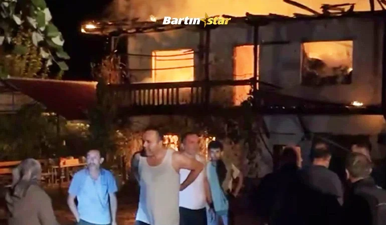 Ulus’ta üreticinin hayvanları canlı canlı yandı